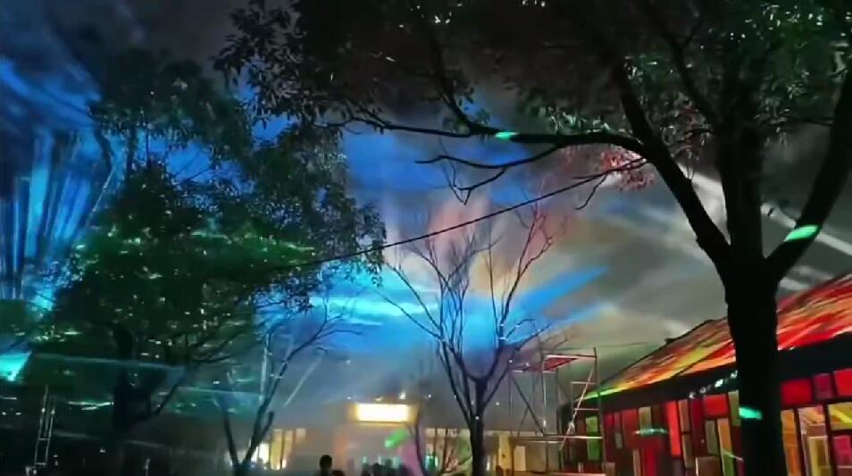 激光灯现场.jpg